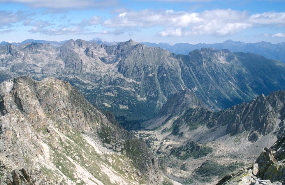 1996_08x240.jpg - Pic de Subenuix, vue nord (Amitges au fond)