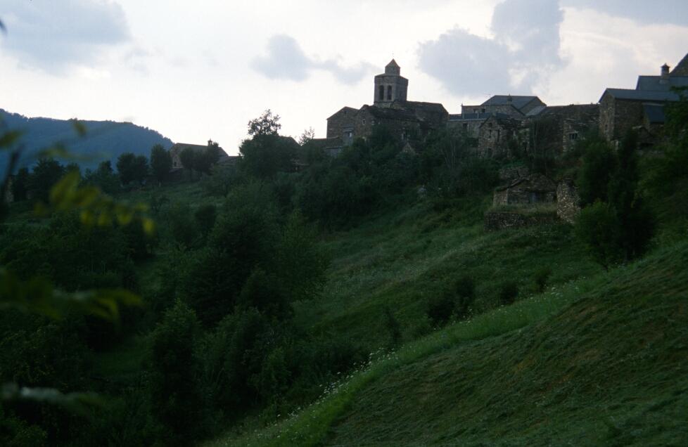 1997_08x493.jpg - Bestue, vue d'ensemble