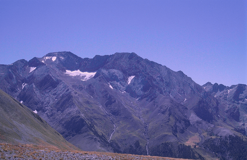 1998-08-590_.jpg - Signa Viados - de la crête, vue vers les Posets